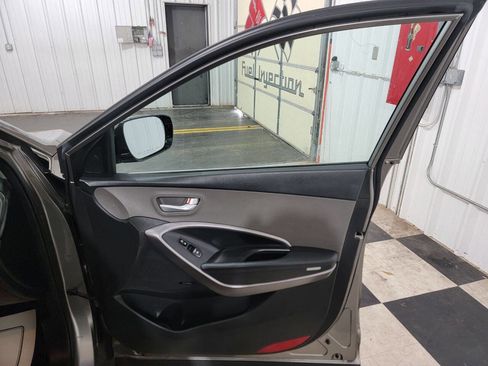 Used 2016 Hyundai Santa Fe Sport 2.0T w/ Option Group 05 image 23