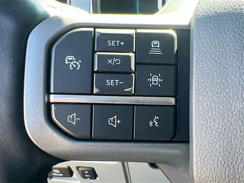 Used 2021 Ford F150 Lariat w/ Equipment Group 502A High image 16