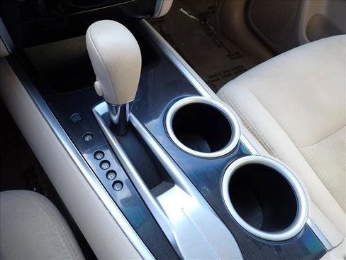 Used 2015 Nissan Pathfinder S image 18