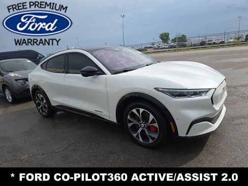 Used 2022 Ford Mustang Mach-E Premium image 4