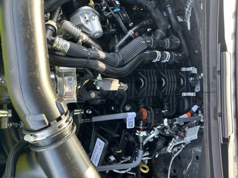 New 2025 Ford Expedition Active image 28