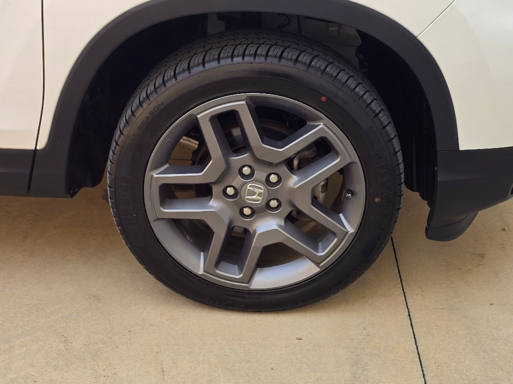 Used 2023 Honda Passport EX-L image 23