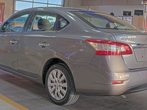 Used 2015 Nissan Sentra SV image 1