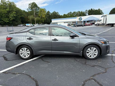 Used 2024 Nissan Sentra S FWD image 4