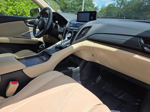 Used 2019 Acura RDX AWD w/ Advance Package image 9