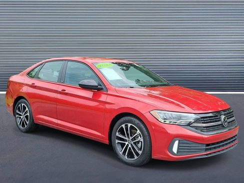 Used 2024 Volkswagen Jetta Sport FWD image 2