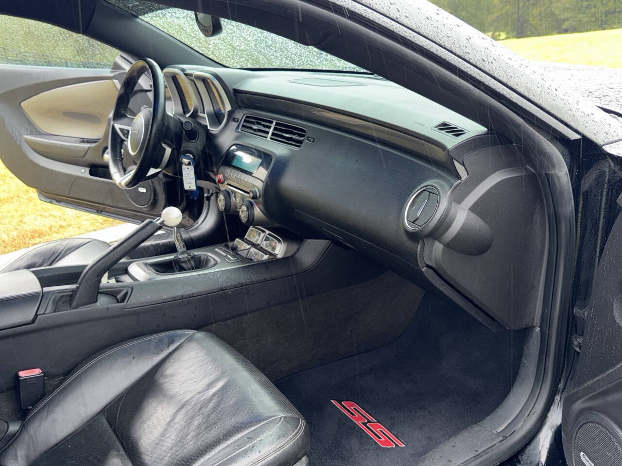 Used 2010 Chevrolet Camaro SS RWD image 30