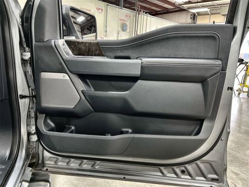 Used 2021 Ford F150 Lariat image 29