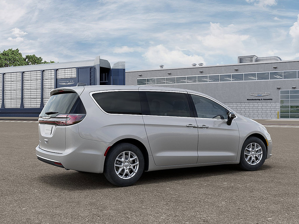 New 2026 Chrysler Pacifica Select FWD image 4