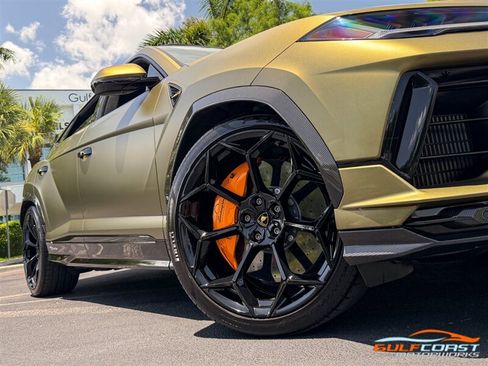 Used 2024 Lamborghini Urus Performante AWD/4WD image 71