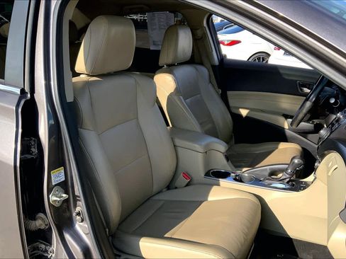 Used 2013 Acura ILX w/ Premium Package image 10