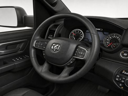 Used 2025 RAM 1500 Big Horn AWD/4WD image 16