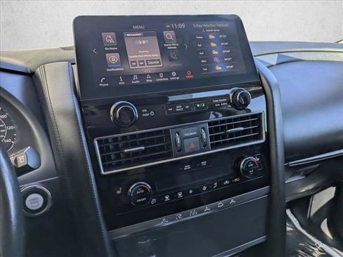 Used 2022 Nissan Armada SV AWD/4WD image 16