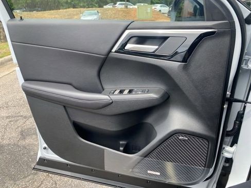 New 2026 Mitsubishi Outlander LE FWD image 23