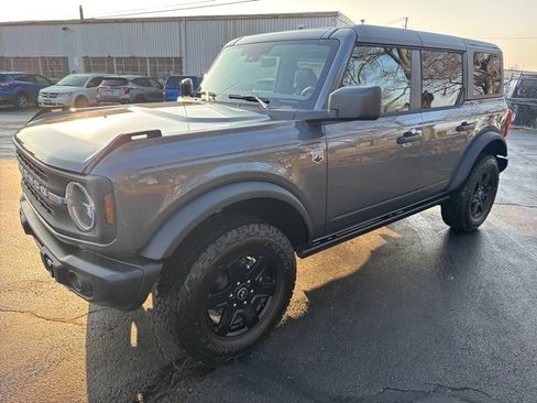 New 2025 Ford Bronco Big Bend w/ Black Diamond Package image 2