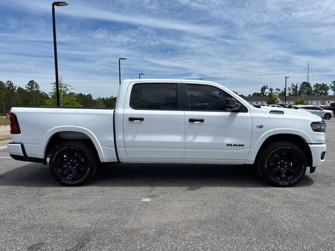 Used 2026 RAM 1500 4x4 Crew Cab image 24