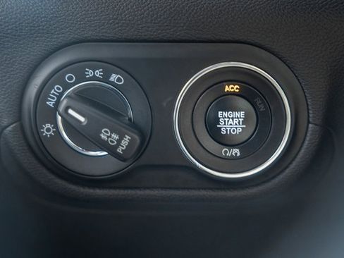 Used 2018 Maserati Levante S GranSport image 43