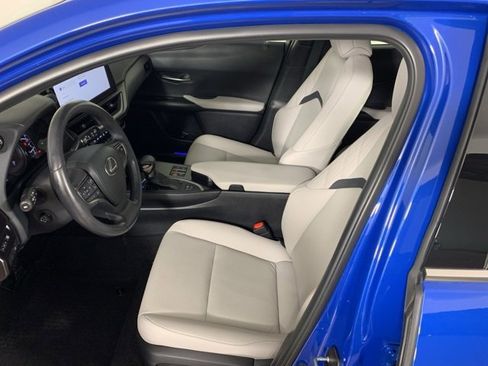 Used 2023 Lexus UX 250h AWD w/ Premium Package image 30