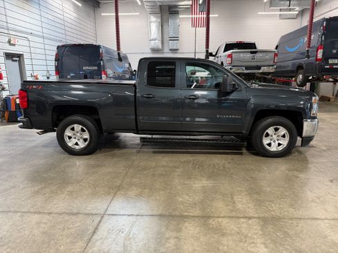 Used 2018 Chevrolet Silverado 1500 LT w/ All Star Edition AWD/4WD image 4