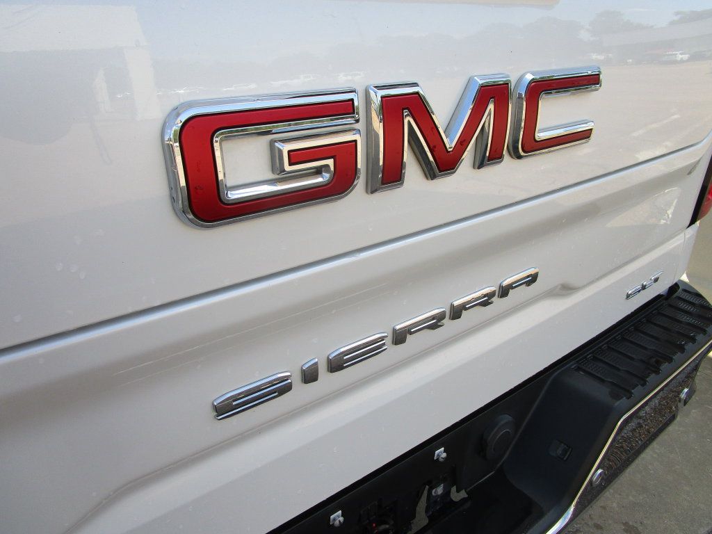 Used 2021 GMC Sierra 1500 SLT w/ SLT Convenience Package AWD/4WD image 23
