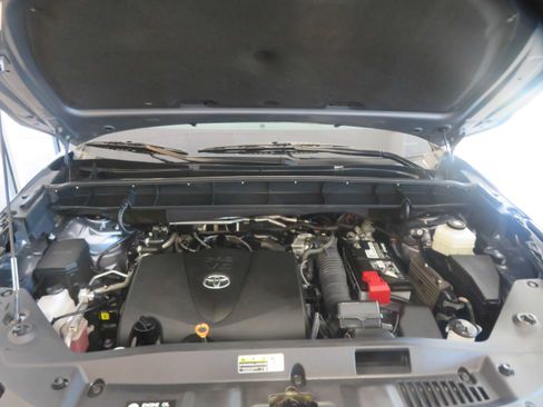 Used 2021 Toyota Highlander Platinum FWD image 69
