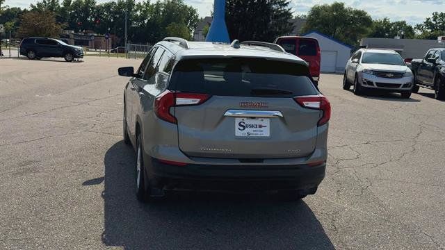 Certified 2023 GMC Terrain SLE w/ Driver Convenience Package AWD/4WD image 7