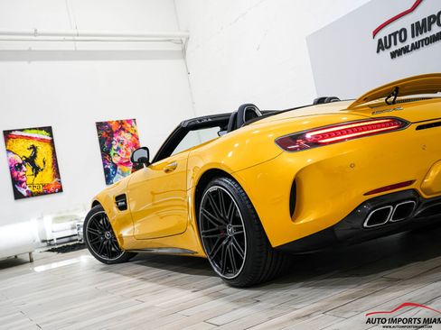 Used 2020 Mercedes-Benz AMG GT C image 96