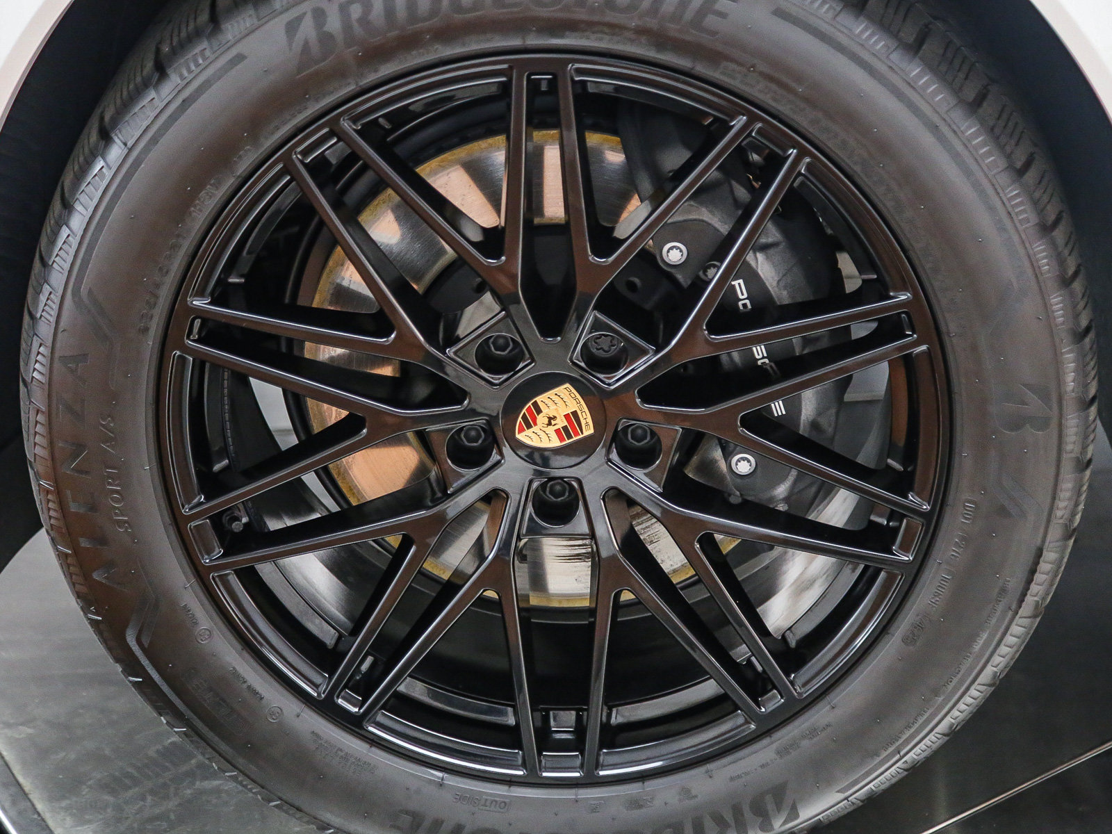 Certified 2026 Porsche Cayenne AWD/4WD image 13
