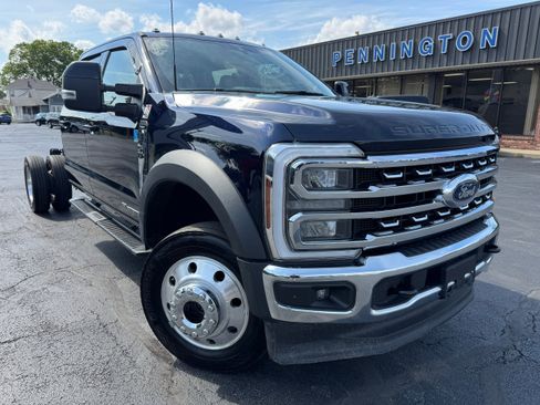 Used 2025 Ford F450 Lariat AWD/4WD image 1