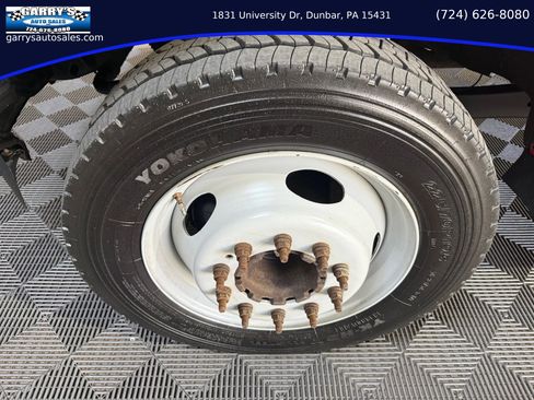 Used 2014 Ford F550 2WD Regular Cab Super Duty image 11