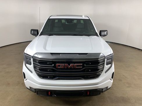 Used 2022 GMC Sierra 1500 AT4 w/ AT4 Preferred Package image 4