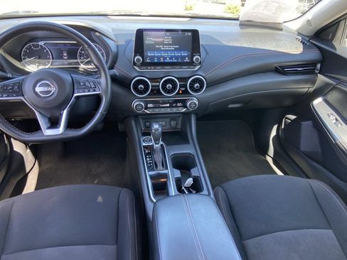 Used 2025 Nissan Sentra SR FWD image 15