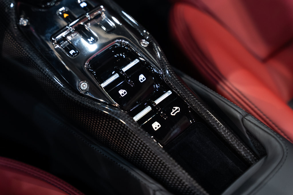 Certified 2022 Ferrari SF90 Spider AWD/4WD image 39