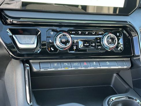 New 2026 GMC Sierra 2500 AT4 w/ AT4 Premium Plus Package image 29