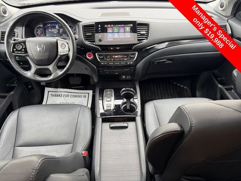 Used 2021 Honda Pilot Touring image 13