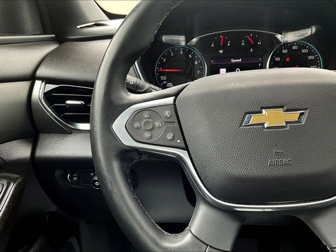 Used 2023 Chevrolet Traverse LT w/ LT Premium Package AWD/4WD image 11