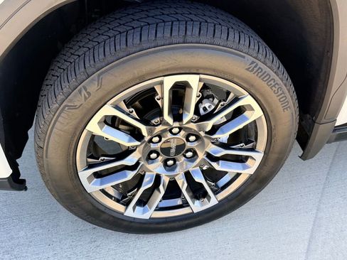 Used 2024 GMC Sierra 1500 Denali Ultimate image 18