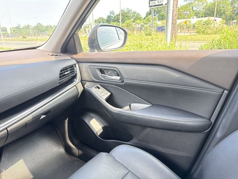 Certified 2022 Nissan Rogue SL AWD/4WD image 16