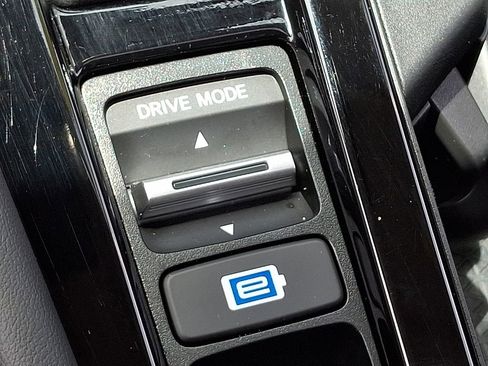 Used 2024 Honda Accord Touring image 25