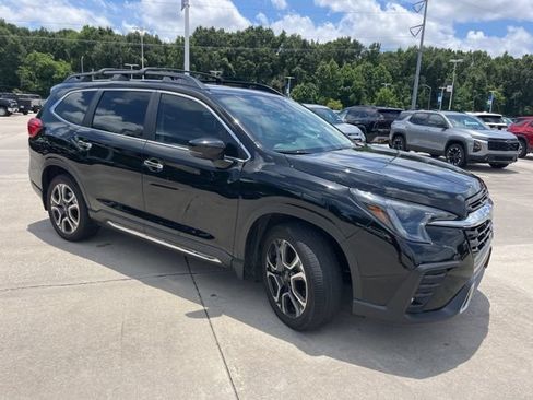 Used 2025 Subaru Ascent Touring AWD/4WD image 12