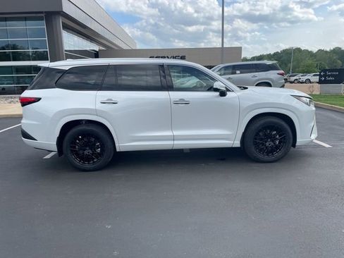 New 2026 Lexus TX 350 AWD image 2