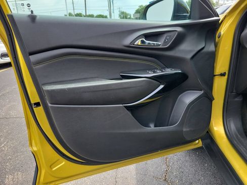 Used 2024 Chevrolet Trax ACTIV w/ Sunroof Package FWD image 23