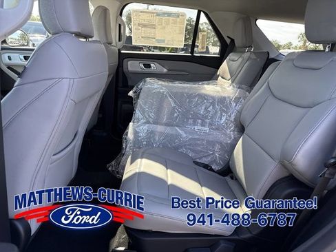 New 2026 Ford Explorer Active w/ Active Comfort Package RWD image 13
