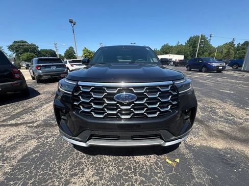 Used 2026 Ford Explorer Platinum AWD/4WD image 5