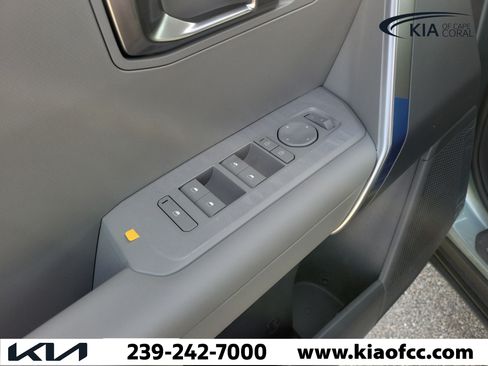 New 2027 Kia Seltos S FWD image 25