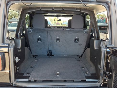 Used 2023 Jeep Wrangler Unlimited Sport AWD/4WD image 28