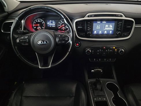Used 2017 Kia Sorento AWD w/ LX Convenience Package image 22