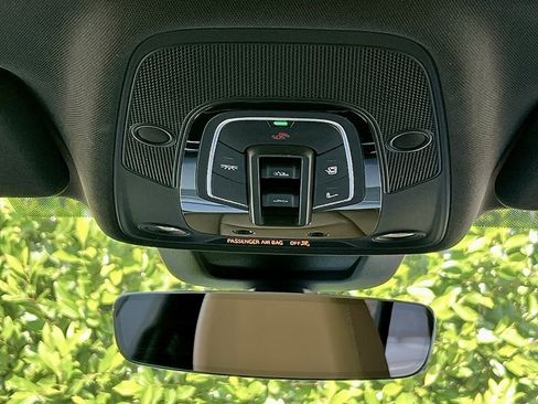 Used 2023 Audi Q8 Prestige image 41