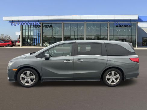 Used 2019 Honda Odyssey EX image 2
