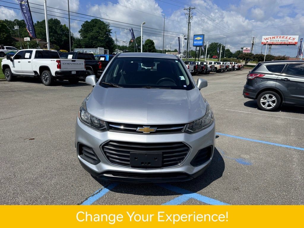 Used 2017 Chevrolet Trax LS FWD image 18
